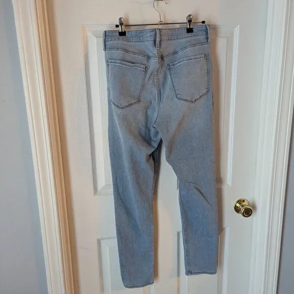 Old navy blue jeans - 12 - Picture 3 of 3